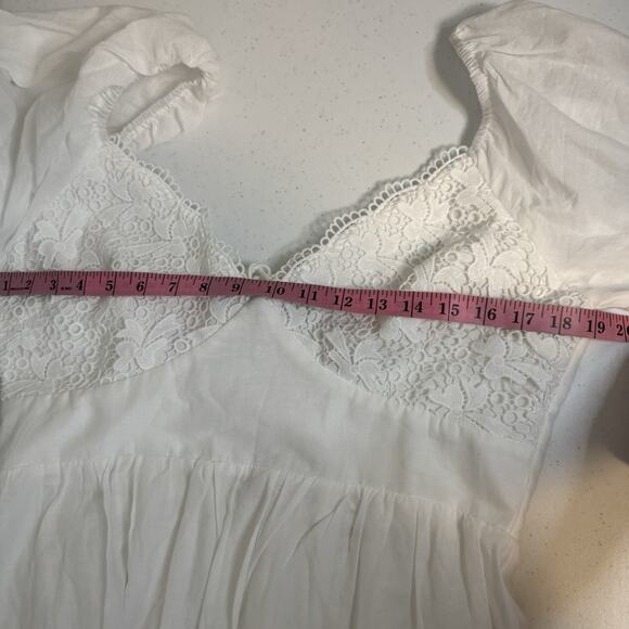 Selfie Leslie Lovers Lane Dress Womens XL Fit Large White Lace Trim Puff Sleeve - Picture 12 of 16